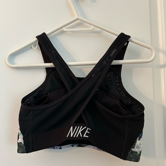 Nike floral sports bra - Picture 2 of 2